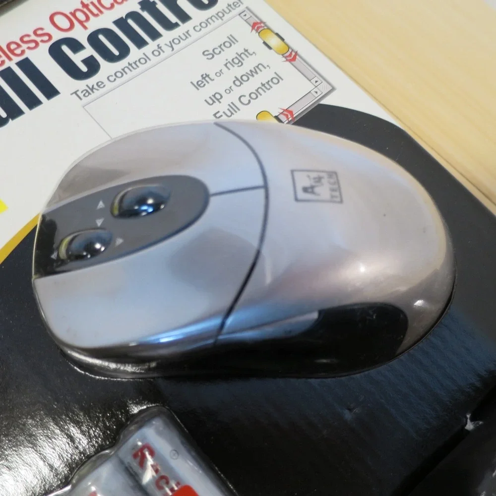 NOS - A4 Tech RFOP-49 RP-649 X800 Wireless Optical Mouse with Dual Scroll Wheels